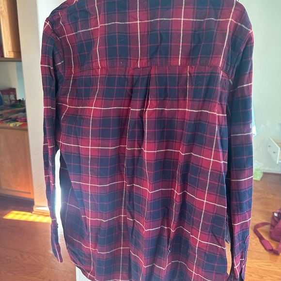 NWT Uniqlo Red Flannel Button Down Shirt - Picture 5 of 5
